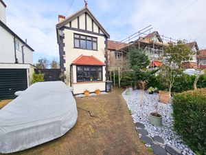 Photo 7- click for photo gallery